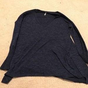 Navy long sleeve v neck